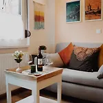Muelheim, Schoenes Apartment, E-werk, Palladium, Carlswerk, Messe, Lanxess-arena *