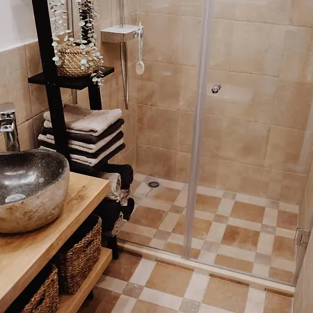 Muelheim, Schoenes Apartment, E-werk, Palladium, Carlswerk, Messe, Lanxess-arena