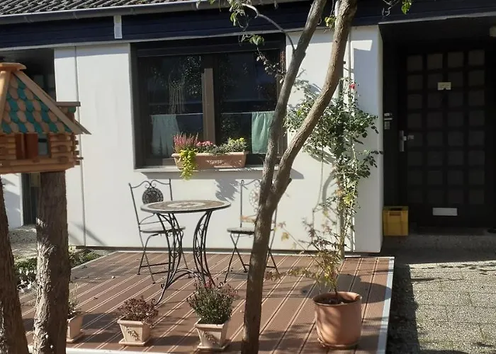 Muelheim, Schoenes Apartment, E-werk, Palladium, Carlswerk, Messe, Lanxess-arena * קלן