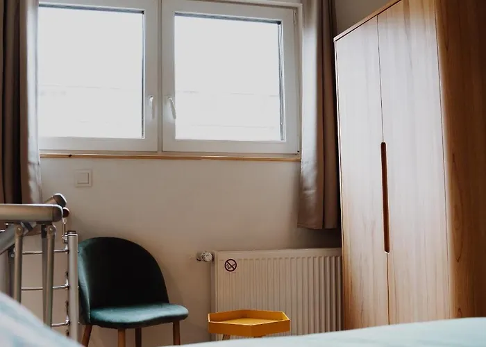 Muelheim, Schoenes Apartment, E-werk, Palladium, Carlswerk, Messe, Lanxess-arena * Colonia