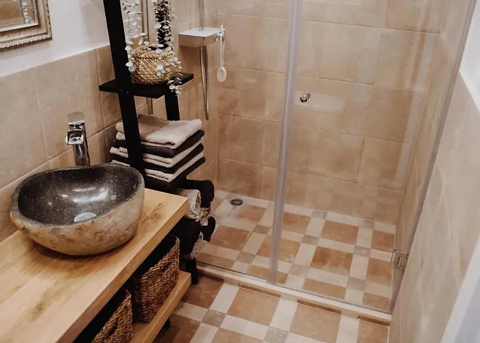 Muelheim, Schoenes Apartment, E-werk, Palladium, Carlswerk, Messe, Lanxess-arena