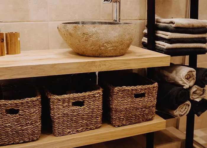 Muelheim, Schoenes Apartment, E-werk, Palladium, Carlswerk, Messe, Lanxess-arena Apartment *